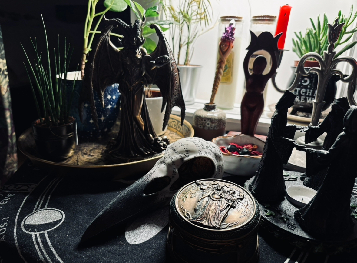 What I’m doing when I’m sad: Glamour Magick and beyond!